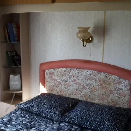 Сasa de vacaciones Domek Różany Nowecin